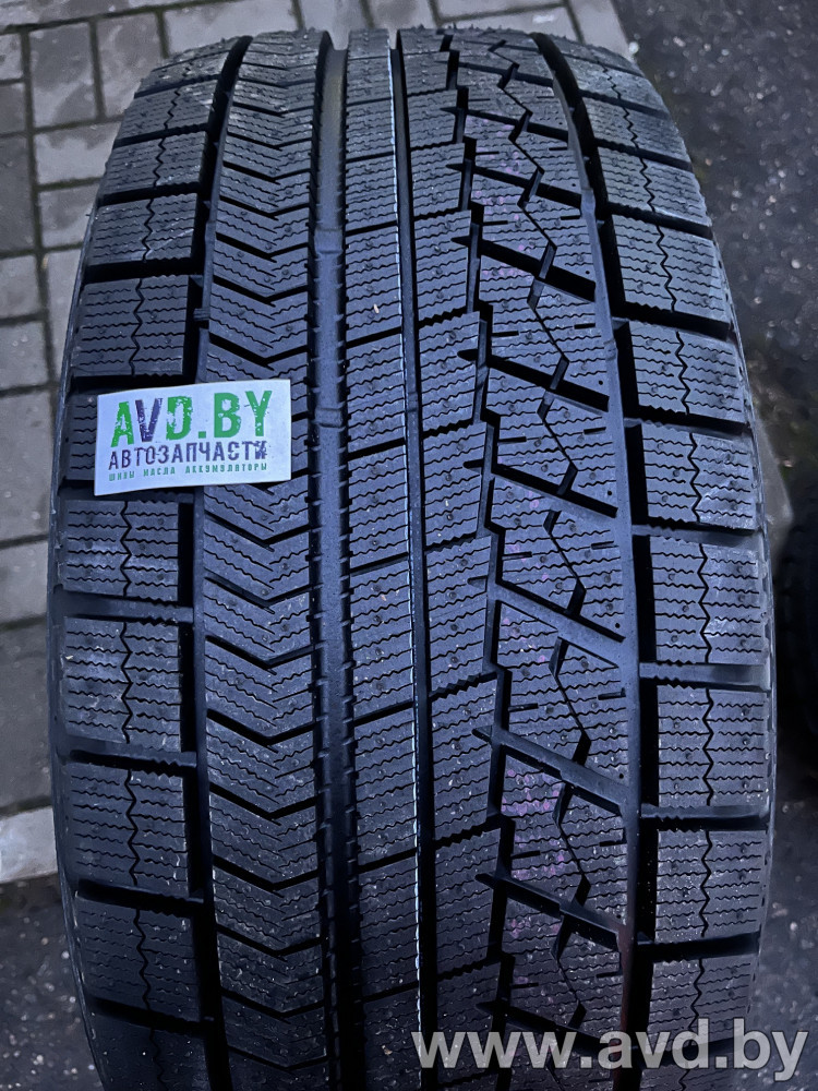 Купить Шины Bridgestone Blizzak RFT 235/55R19 101Q (run-flat)  в Минске.