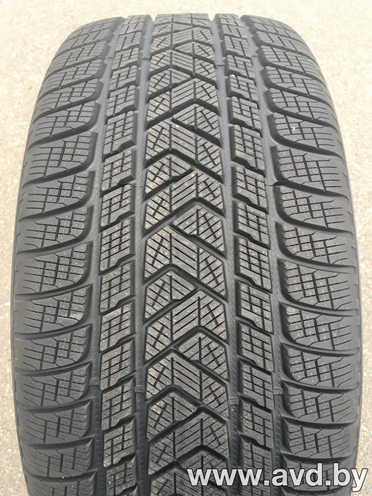 Купить Шины Pirelli Scorpion Winter 2 235/50R20 104V  в Минске.