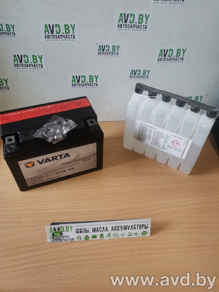 Купить Автомобильные аккумуляторы Varta Powersports AGM 11Ah (511902023)  в Минске.