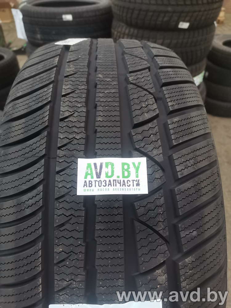 Купить Шины LingLong GreenMax Winter UHP 245/45R18 100H  в Минске.