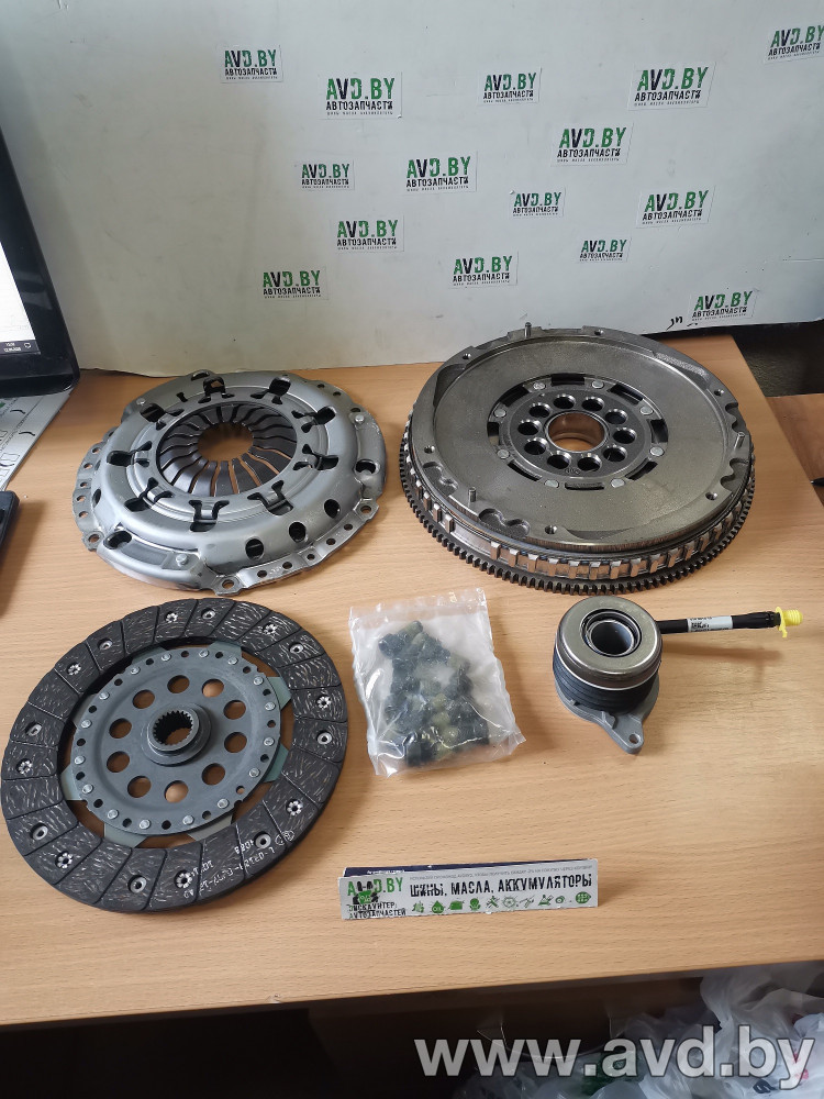 Купить Комплекты сцепления LUK С двухмассовым маховиком Volvo S40/V40 (600027800)  в Минске.