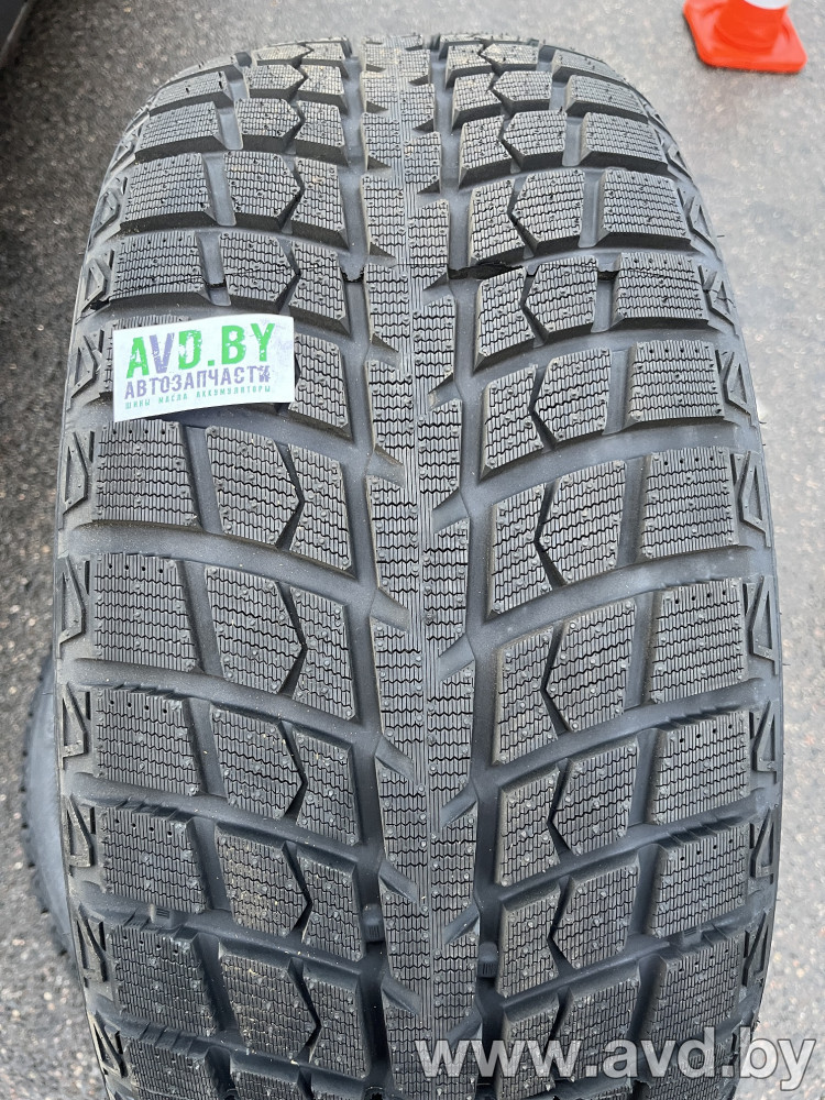 Купить Шины LingLong GreenMax Winter Ice I-15 SUV 265/40R22 106S  в Минске.