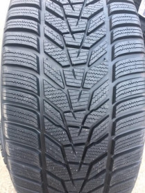 Купить Шины Hankook Winter i*Cept evo 3 W330 245/40R20 99W  в Минске.