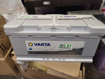 Купить Автомобильные аккумуляторы Varta Silver Dynamic I1 610 402 092 (110 А/ч)  в Минске.