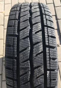 Купить Шины Hankook Winter i*Cept LV RW12 195/70R15C 104/102R  в Минске.