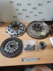 Купить Комплекты сцепления LUK C двухмассовым маховиком Volvo V50 (600027300)  в Минске.